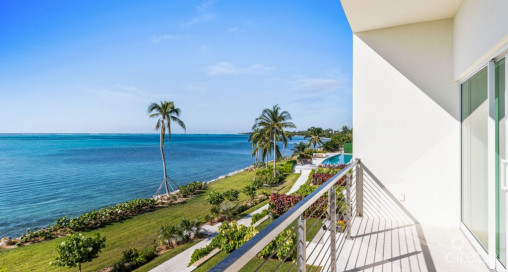 Indigo Bay - Incredible Seafront Residence