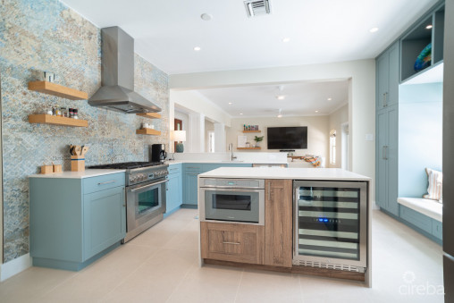 Canal Front Home Crystal Harbour