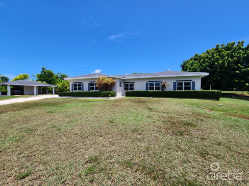 Savannah Family Home On 1.8 Acres