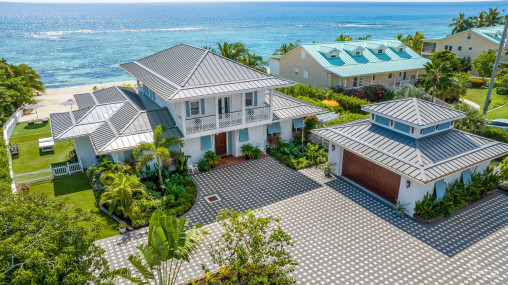 Spotts Beach Cottage