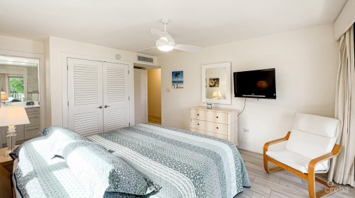 Aqua Bay Club  End Unit 2 Bed , Seven Mile Beach