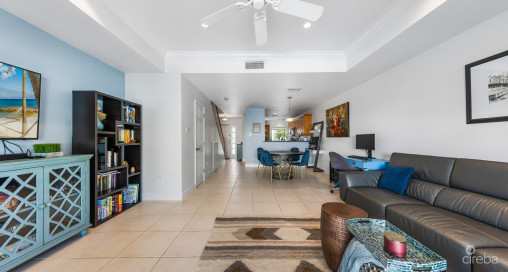 10 Sawgrass  Lovely 2-bed/ 2.5-bath Townhome In Low-density, Family-friendly Setting