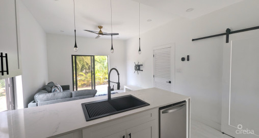 Fleetwood Estate  Villa