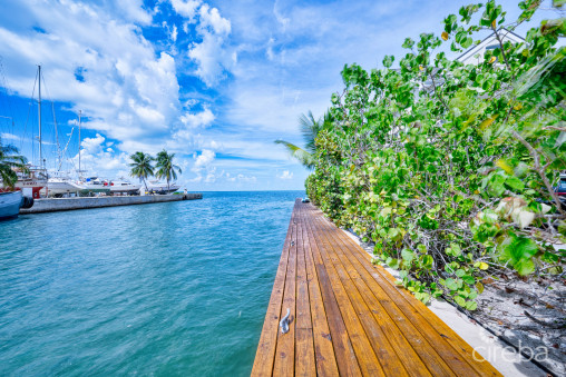 Oceanfront Corner Unit- Harbour Point Villa #5