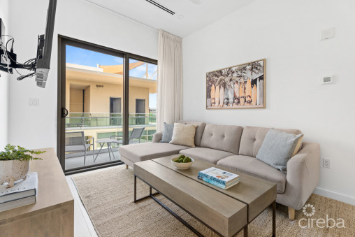 Harbour Walk 202  1 Bed + Den  Corner Unit