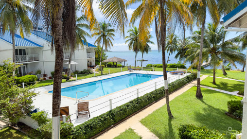 3 Bed Ocean View - By The Sea