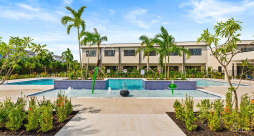 6 Priv, South Sound  Upgraded 2-bed/2.5-bath Pool View End Unit