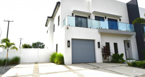 Brand New Luxury Villa