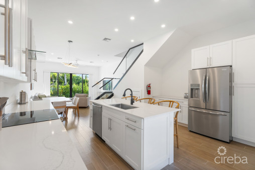 Prive 11 - South Sound Townhome