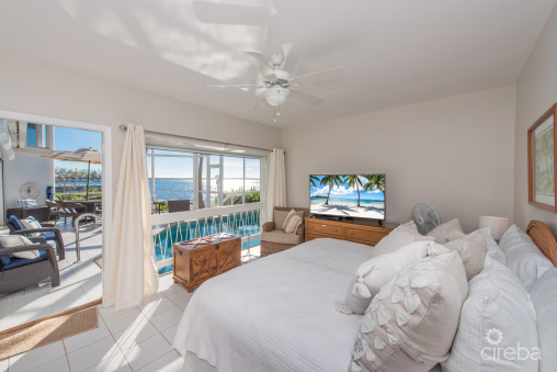 Pools Of The Kai - Beachfront Oasis In Rum Point