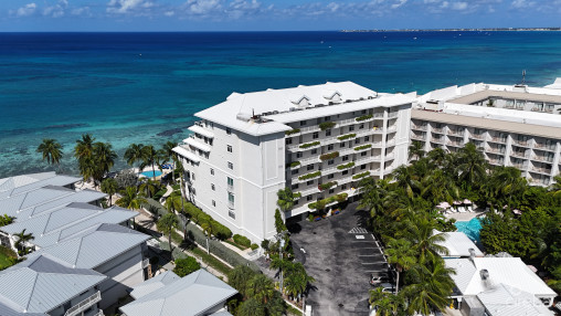 South Bay Beach Club Penthouse 36 With Parking Space - 3 Bedroom
