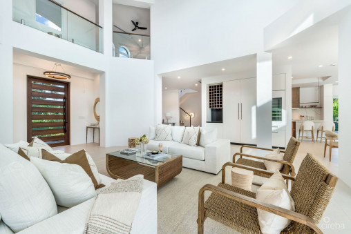 Vista Del Mar  A Reimagined Waterfront Estate