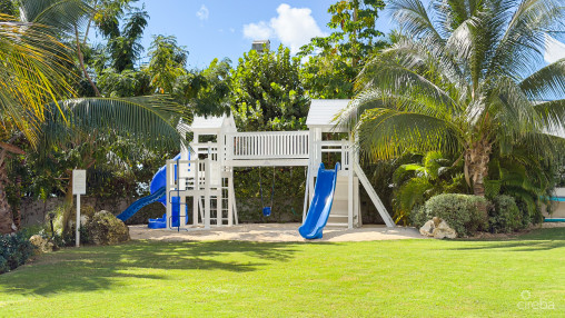 Aura Townhouse 2 Bed Plus Den