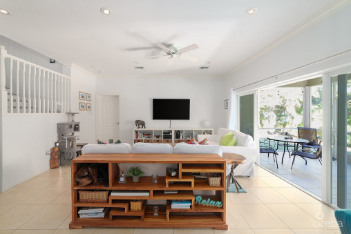 Fully Renovated Savannah Grand 4 Bedroom Family Home