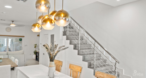 The Mantras #33 (south Sound Townhome W/ Custom Back Garden)