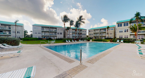 Ocean Front Top Floor Large Three Bed Ocean Pointe Villas