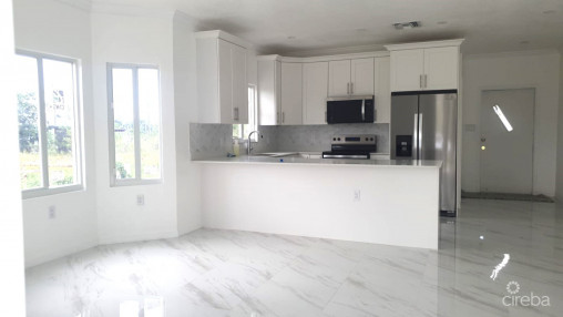 Rose Valley "bluebell House"