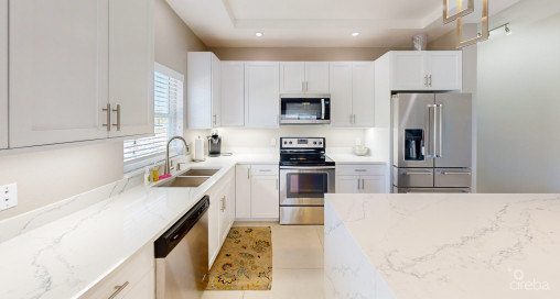 Bonnie's Arch 2 Bed Oceanview Condo