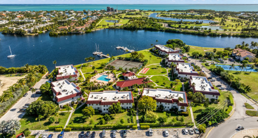 Lime Tree Bay Upgraded Studio