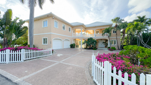 Yacht Club Canal Front Home