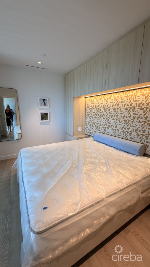 One Gt  Move In Now! Amazing 8th Floor Nw Views