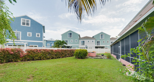 Great Opportunity With Renovation Potential - 3 Bedroom Triumph Village