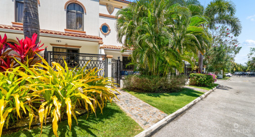 107 San Sebastian- Exceptional, Large 2-bed Condo In Sought-after South Sound Location