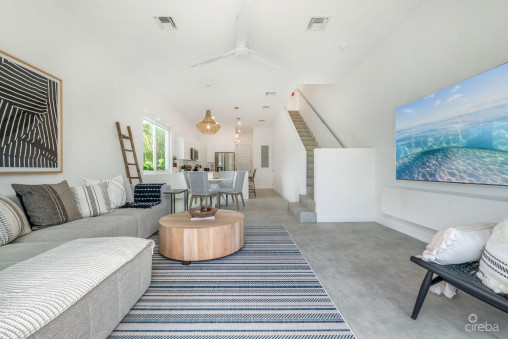 7 Mile Corridor Townhome - Eleven Parc #1