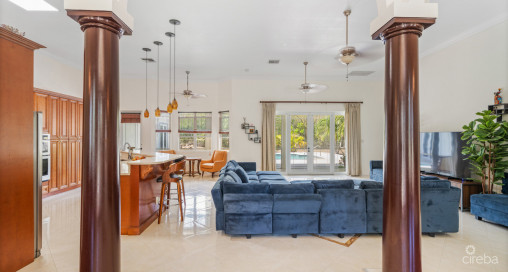 Lookout Gardens Family Estate