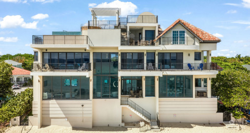 Oasis 7 - Seven Mile Beachfront Estate