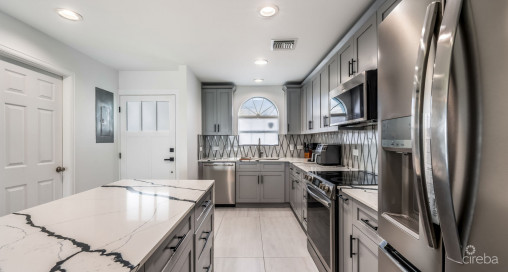 Windsor Village Direct Ocean Front 2 Bedroom