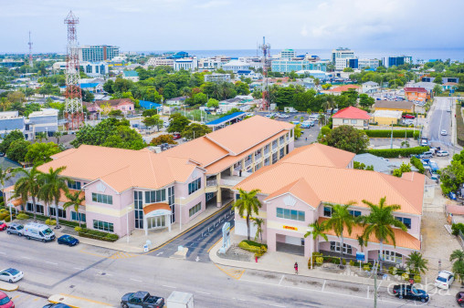 Crown Square  16 Unit Commercial Investment Opportunity
