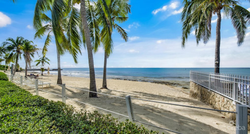 Crescent Point Unit #14  Seven Mile Beach - Fully Remodeled, Turnkey & Income-producing Opportunity