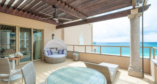 Ritz-carlton Beachfront Seven - South Residence