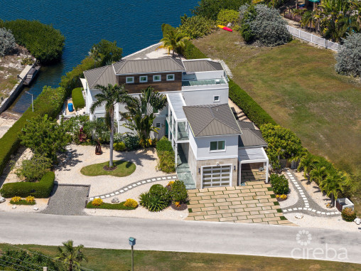 24  Shorewinds Trail, The Shores Family Home