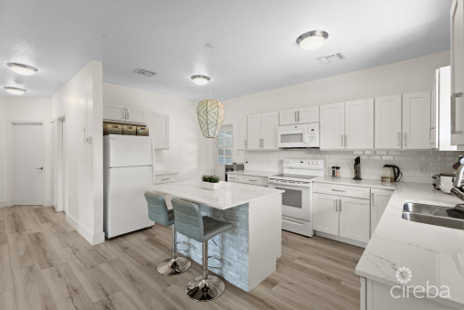 Beach Bay Duplex - X2 Homes. Both 2 Bed, 2 Bath With Double Garages